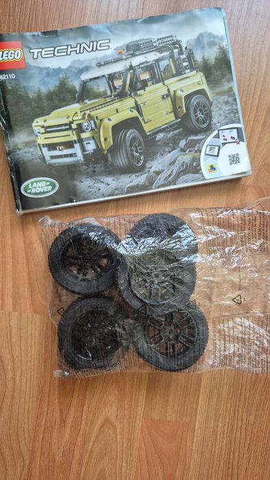 Лего Lego 42110 Technic Land Rover Defender