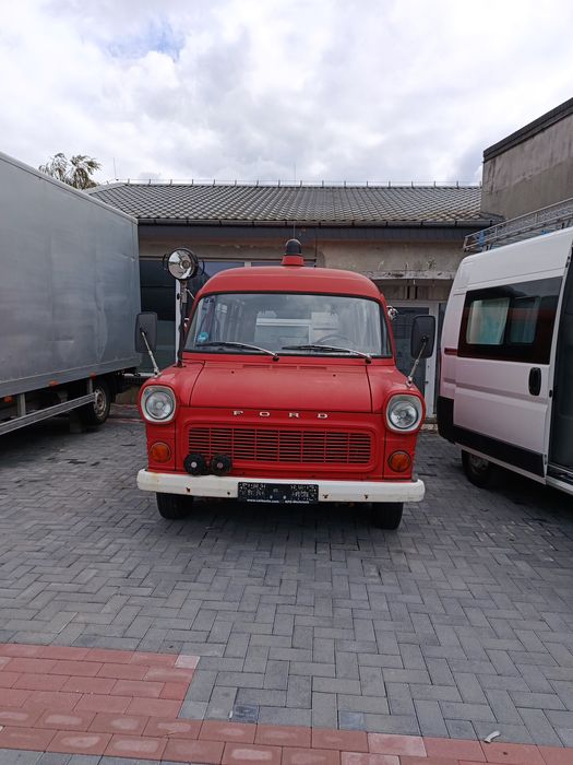 Ford Transit MK1  camper strazak