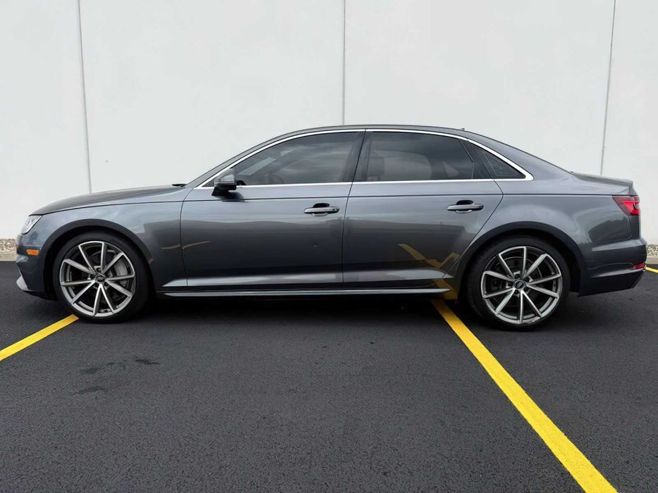 Audi A4      2018