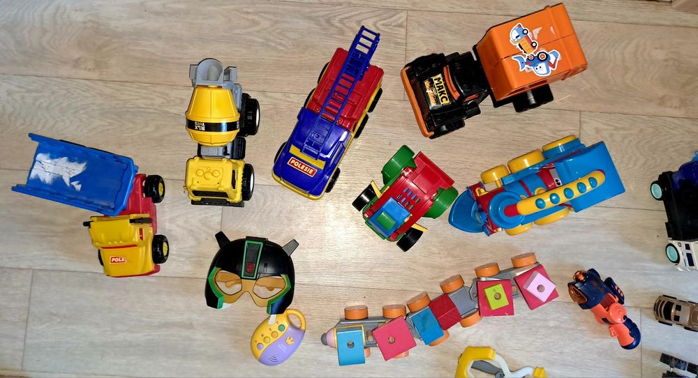 Машинки  іграшки