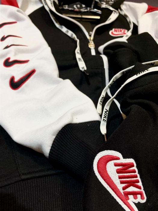 Fato de treino nike disponível em  L e xl