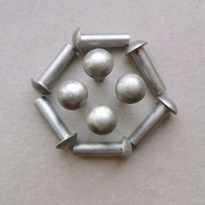 Заклепки алюмінієві 8х28