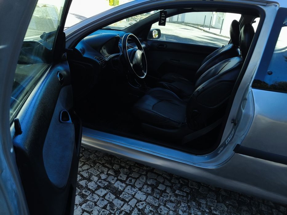 Peugeot 206 1.4 hdi ano 2004 5 lugares