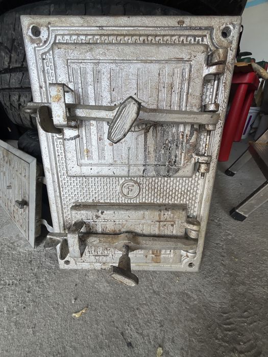 Drzwiczki do pieca kaflowego