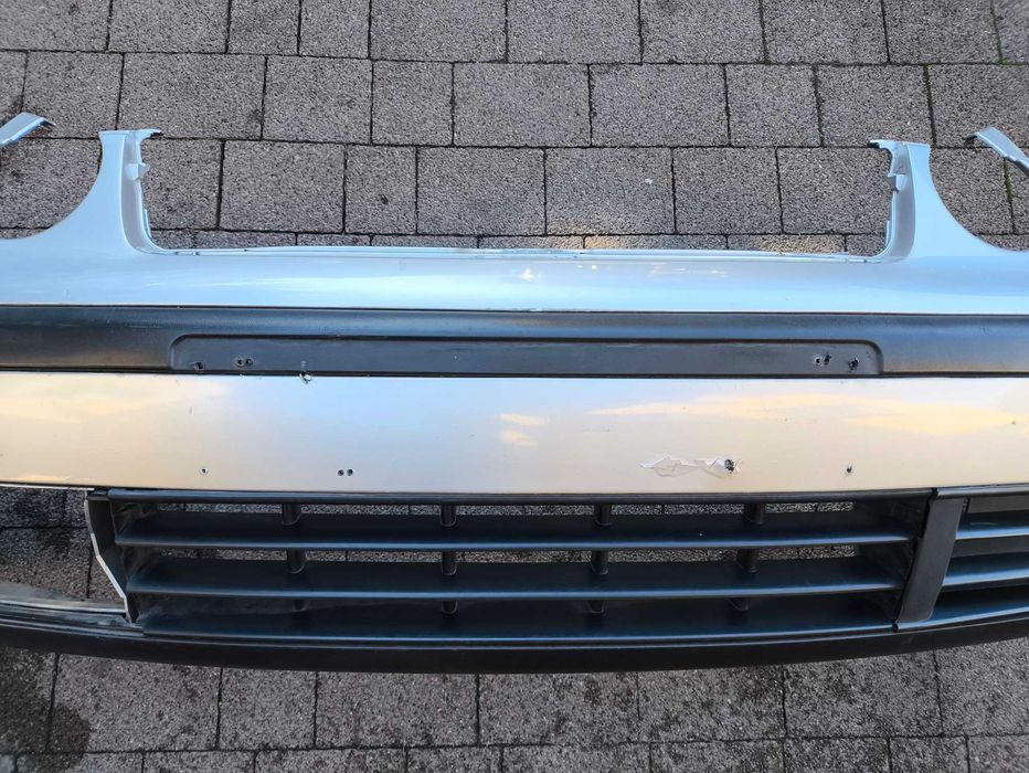 Zderzak Przedni VW Polo 9N LA7W