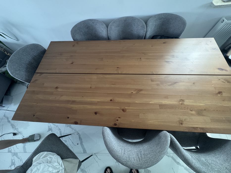 Stół z litego drewna Ikea