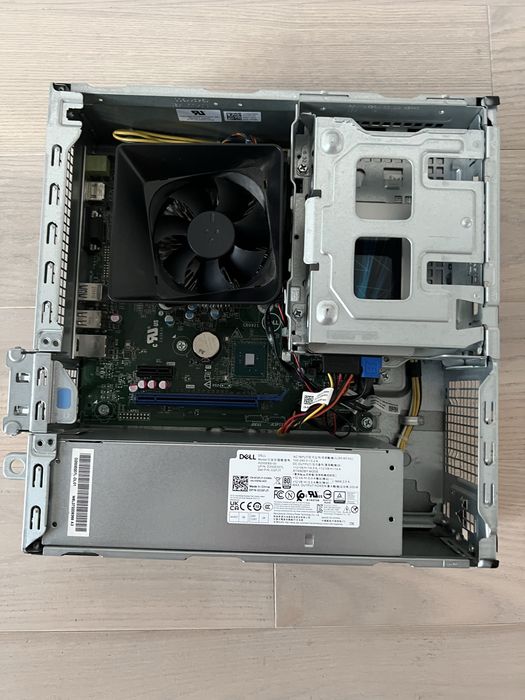 Komputer Dell Vostro 3681 I5 plus monitor Dell U2518D