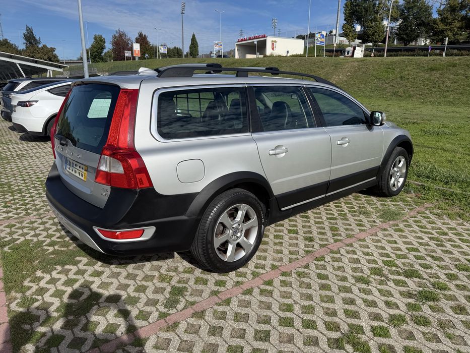 VOLVO XC70  -  D5