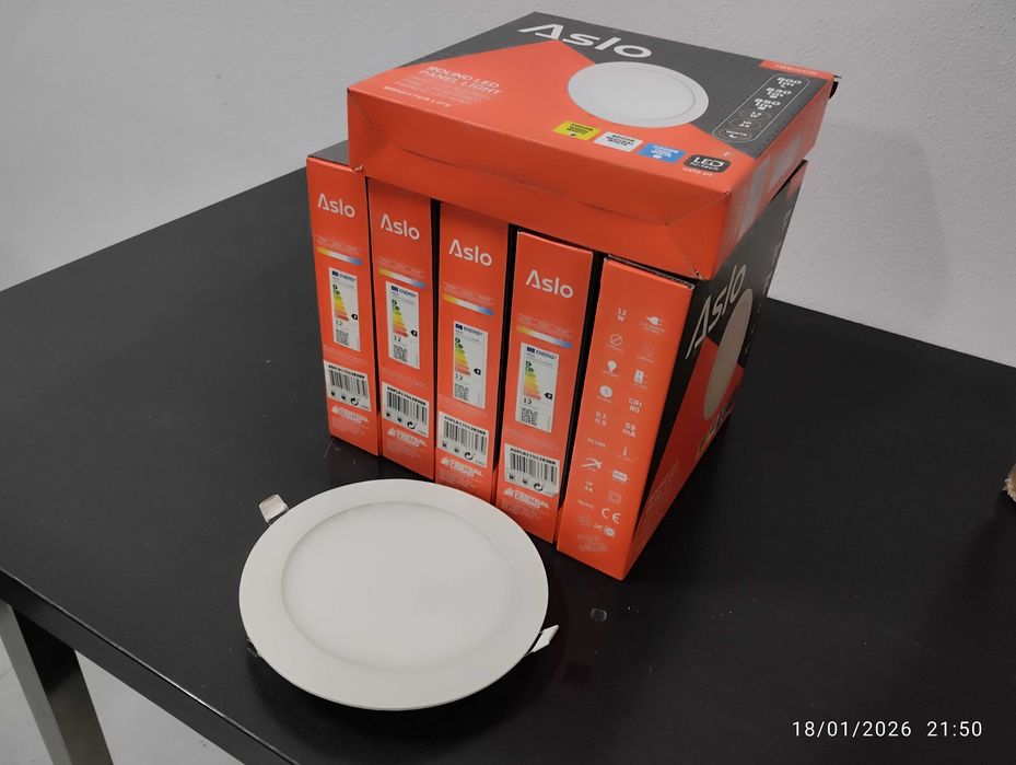 Focos brancos LED (45 un - 85mm de diâmetro + 6 un - 170mm de diâmetro