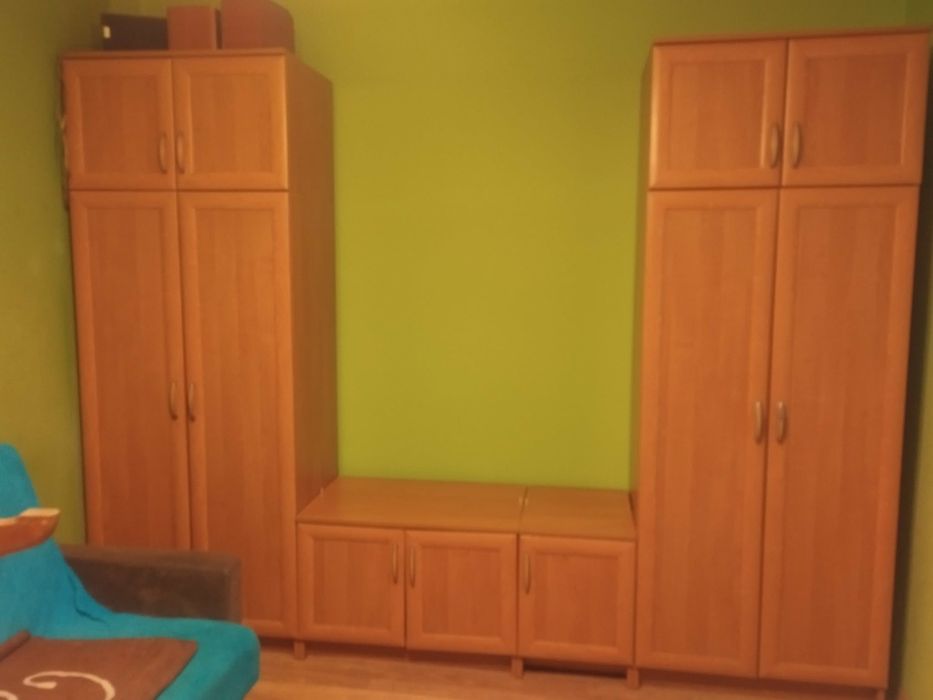 Szafa meble   do    pokoju