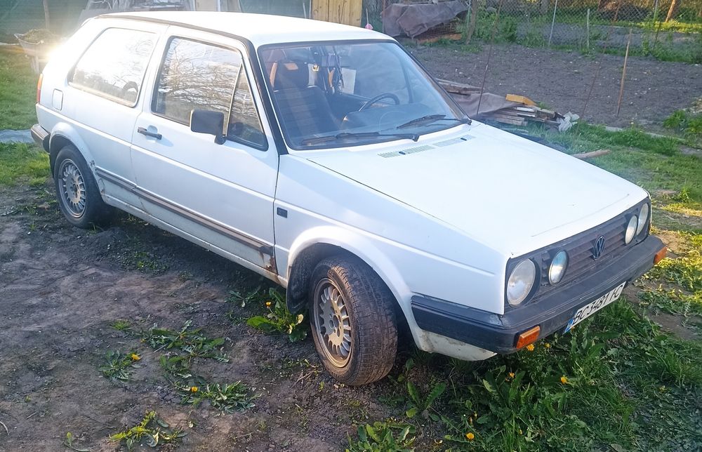 Volkswagen Golf 2