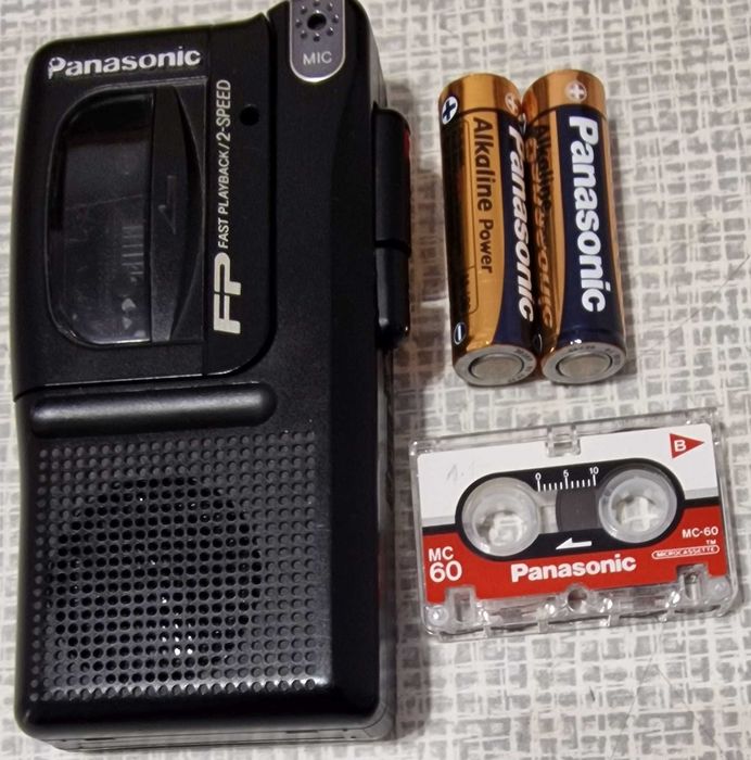 Dyktafon PANASONIC RN-202,  unikat, w pełni  sprawny