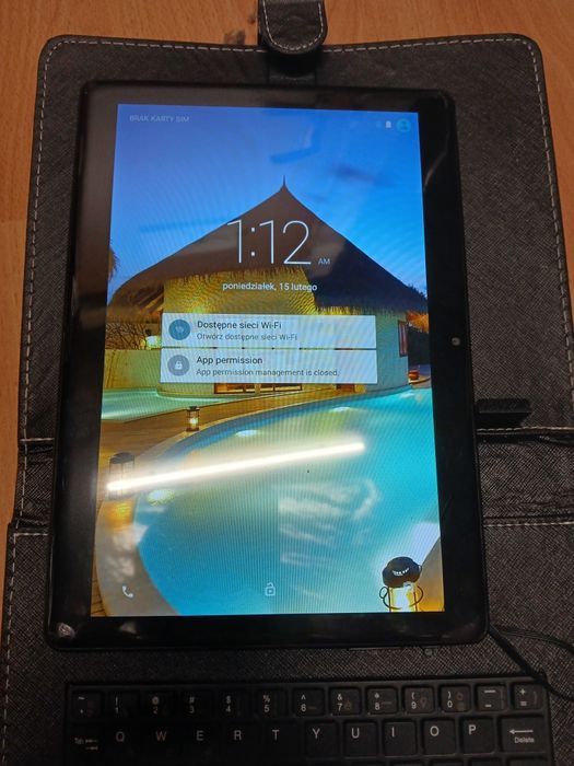 Tablet z klawiaturą zestaw