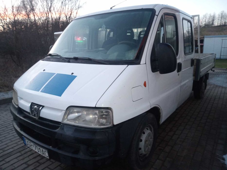 Peugeot Boxer Doka 2.8 HDI 128KM 7-osob skrzyniowy