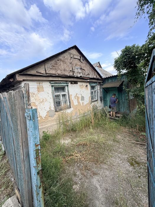 Продаж будинку під ремонт.