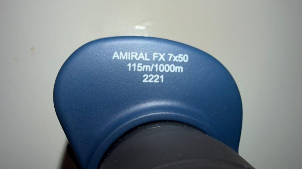 Binóculos Náuticos Amiral FX 7×50 BAK4
Impermeáveis