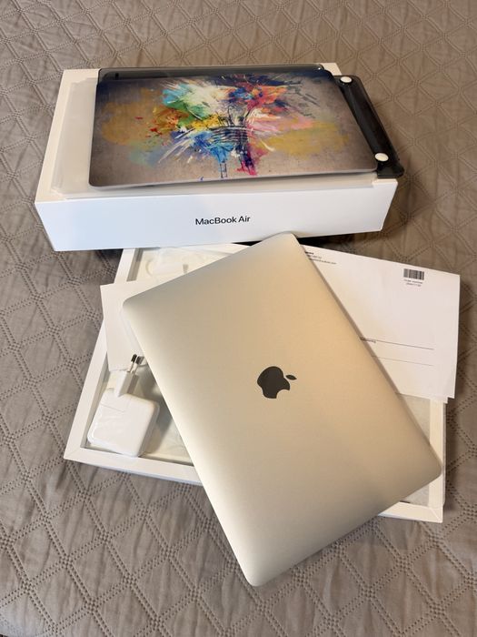 Apple Macbook Air M1 13 8/256 type-c