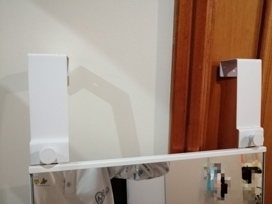 Wall-Mounted Mirror64752115964162124