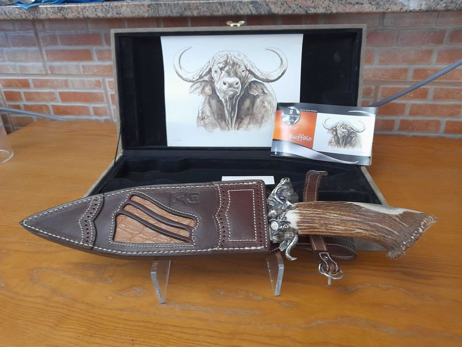 Faca de coleção Muela African Serie Bufalo