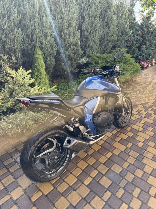 Honda cb1000r стрит