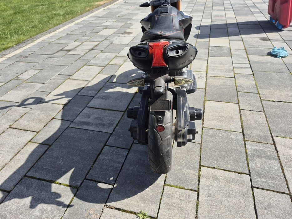 Motorek dziecięcy aprilia
