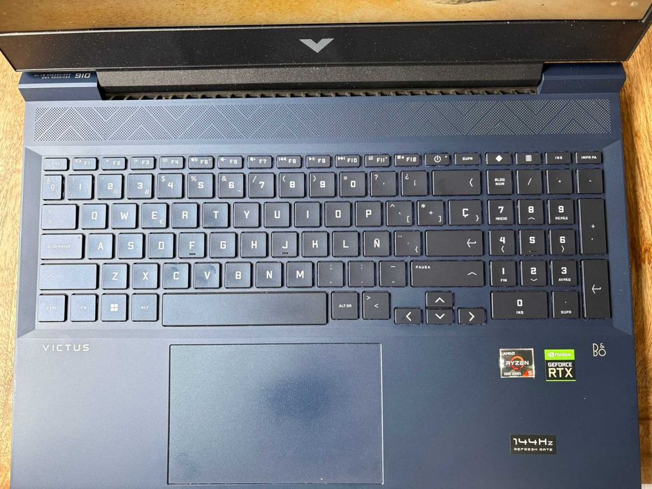 PC Gaming HP Victus 16” Ryzen 5 5600H • RTX 3050 Ti • Excelente estado