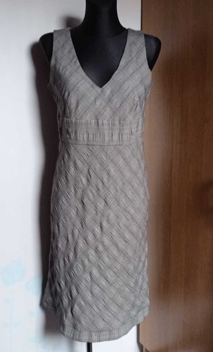 Quiosque sukienka z ładnego materiału r. 38