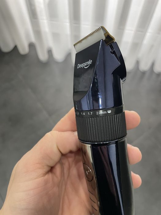 Maquina de cortar cabelo profissional