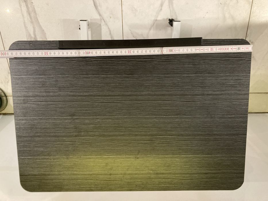 Stolik pod laptopa do łóżka