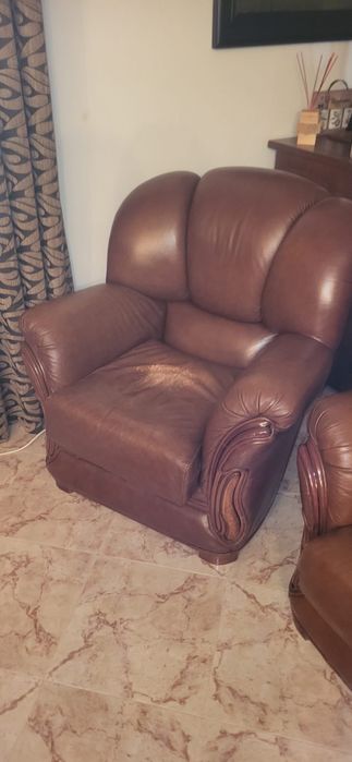 Sofás em Pele bom estado