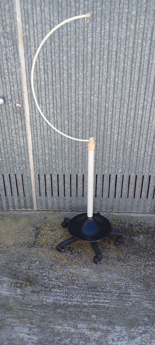 Vendo este soporte de gaiola