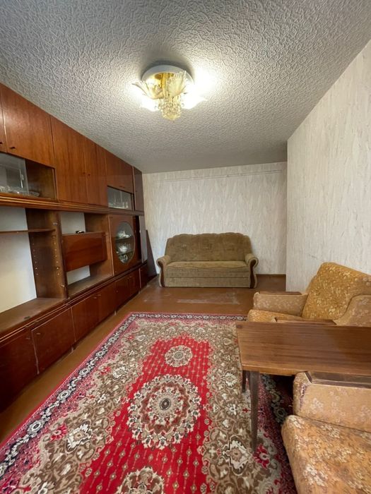 Продам двухкомнатую квартиру  на Алексеевке