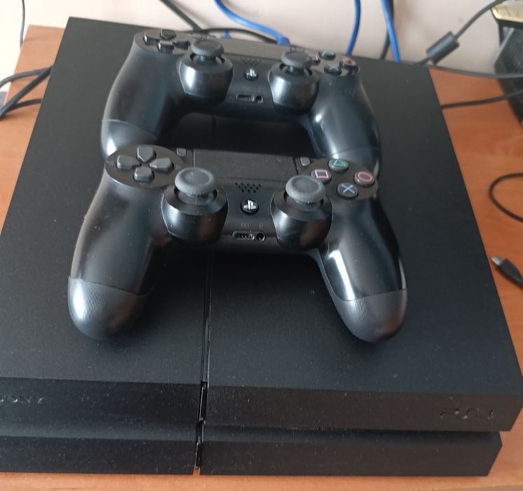 Konsola ps4 1t  super