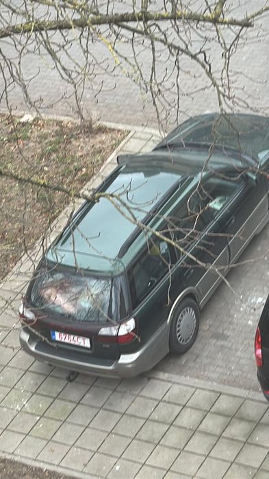 Субаро Легасі 2001