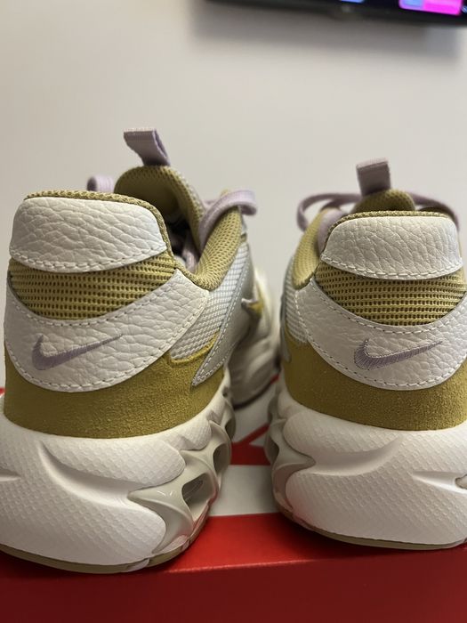 Продам нові кросівки Zoom Air Fire