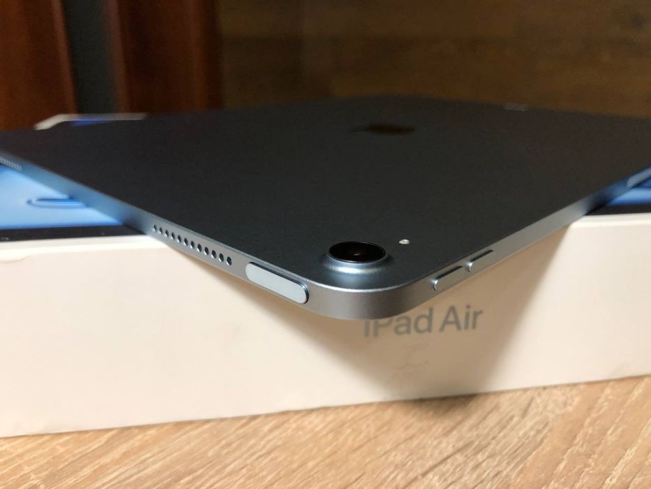 Apple iPad Air 13" M3 128Gb (A3268) 2025. Новий, 1 цикл!