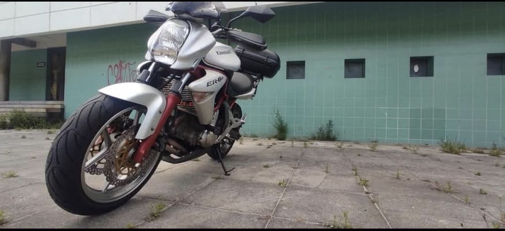 Kawasaki Er6n 650