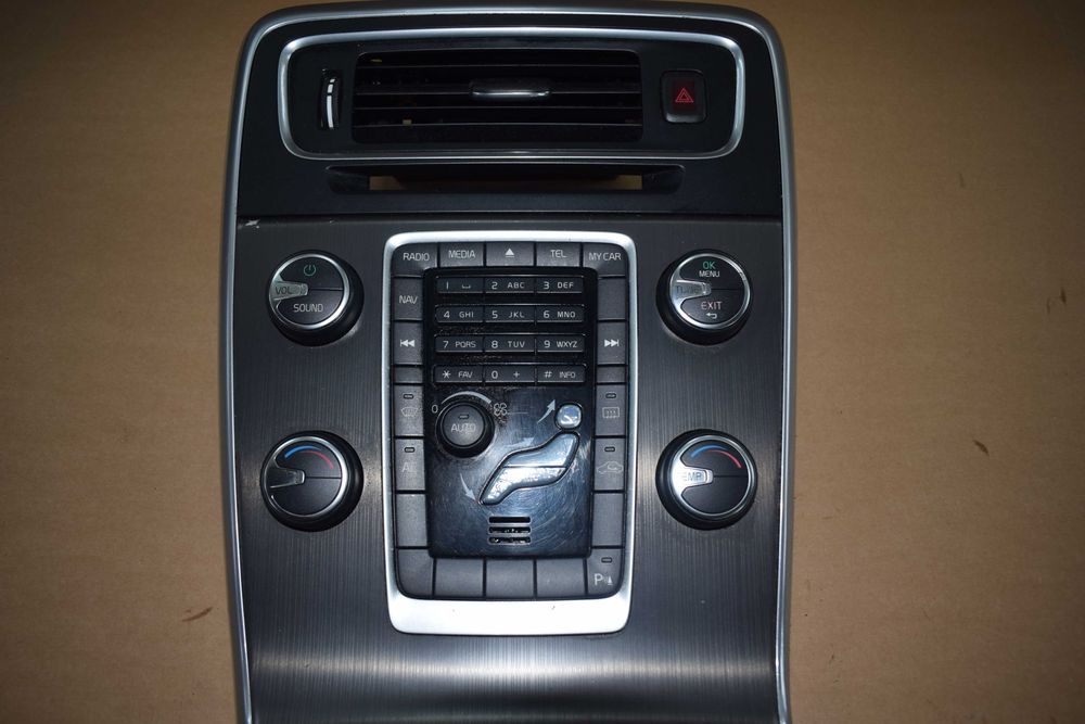 panel klimatyzacji nawiewu wodospad VOLVO V60 S60 II 12R.