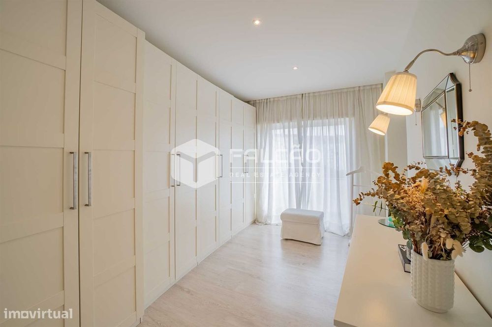 T4 Apartment for Sale in Santarém (Marvila), Santa Iria da Ribeira de S