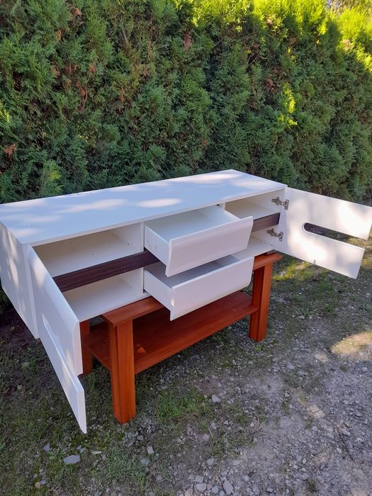 Regał szafka pod telewizor