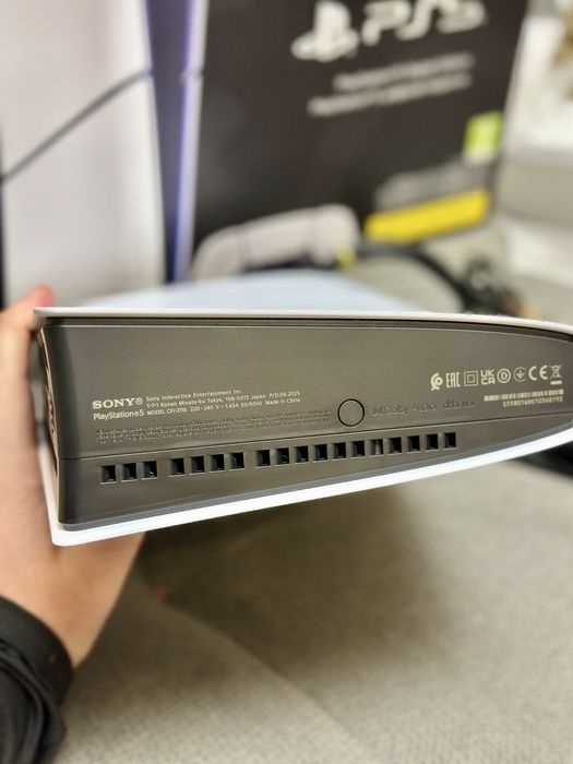 Sony Playstation  5 slim Digital Edition стан нової