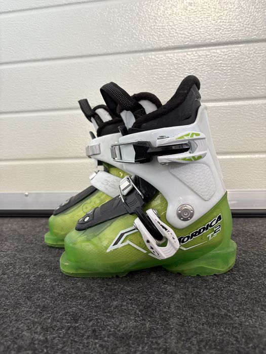 Buty narciarskie Nordica Team 2 - wkladka 16,5 cm - EU