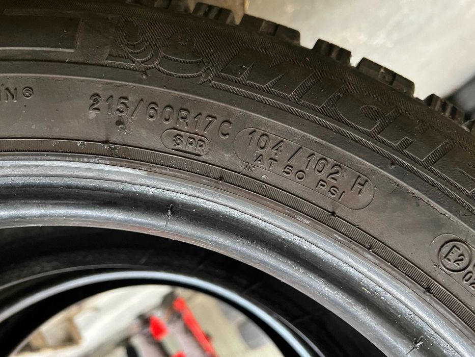 Opony zimowe 215/60/R17C Michelin Agilis Alpin / 19r - 4 sztuki