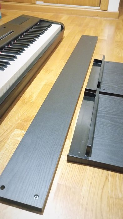 SDP-3 STAGE PIANO Gear4music + Stand