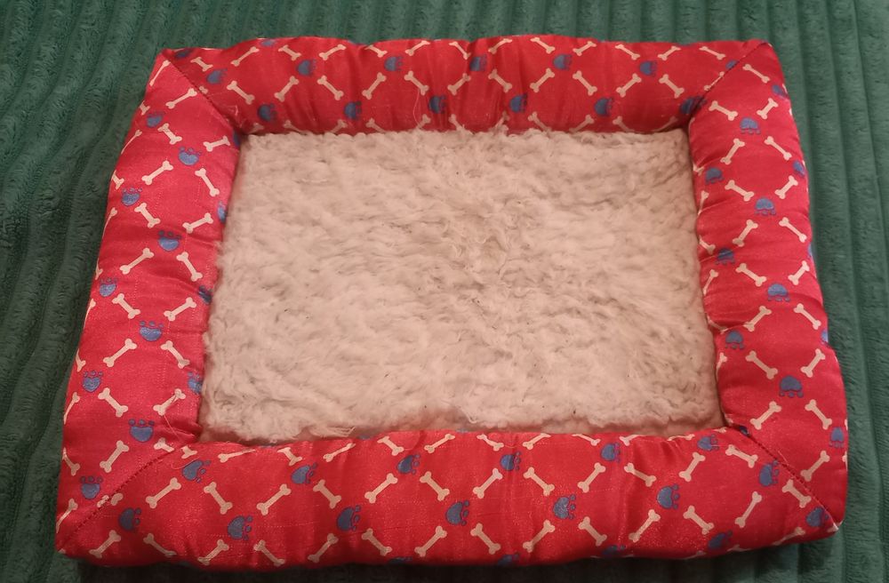 Лежак для тварини котика чи собачкі маленького