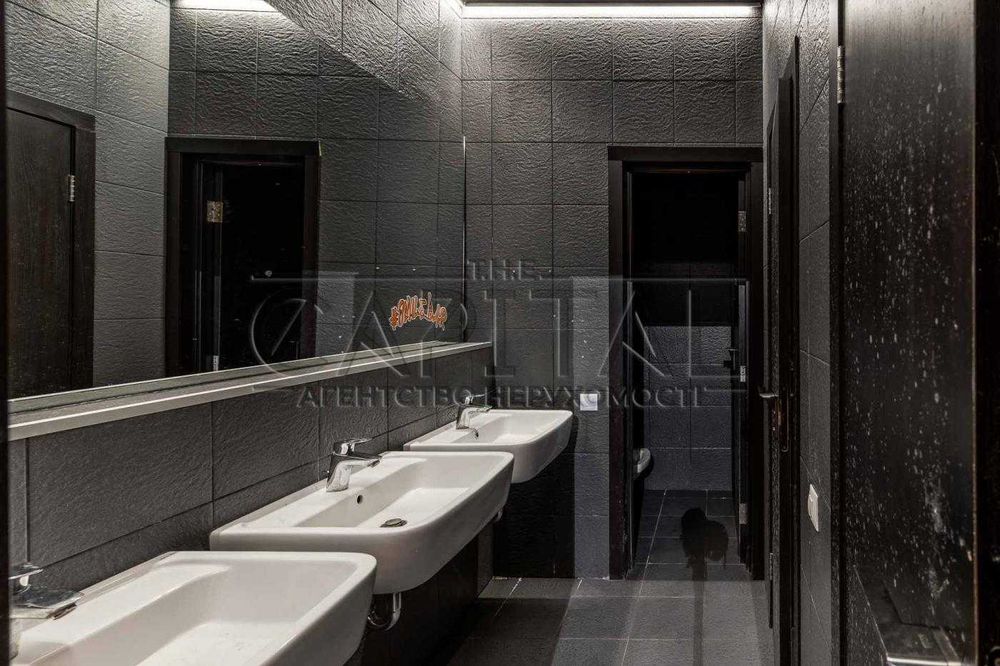 Оренда комерції фасад ТРАФІК ресторан бар тераса Шевченківський Центр