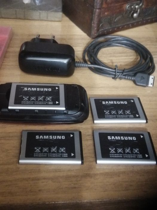 Аккумулятор на телефон SAMSUNG кнопочный дуос или раскладушка