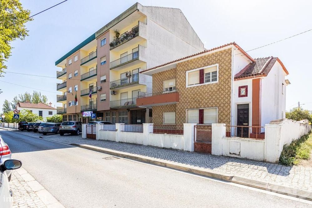 Casa de Cidade T6 em Rio Maior de 240,00 m2