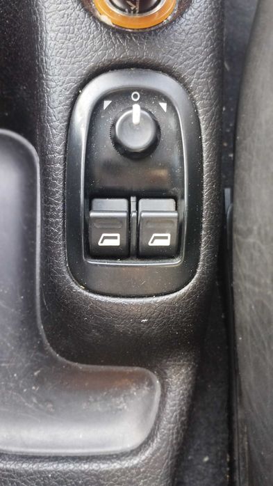 Peugeot 206 1.4 HDI Completo baixei pra vender logo.