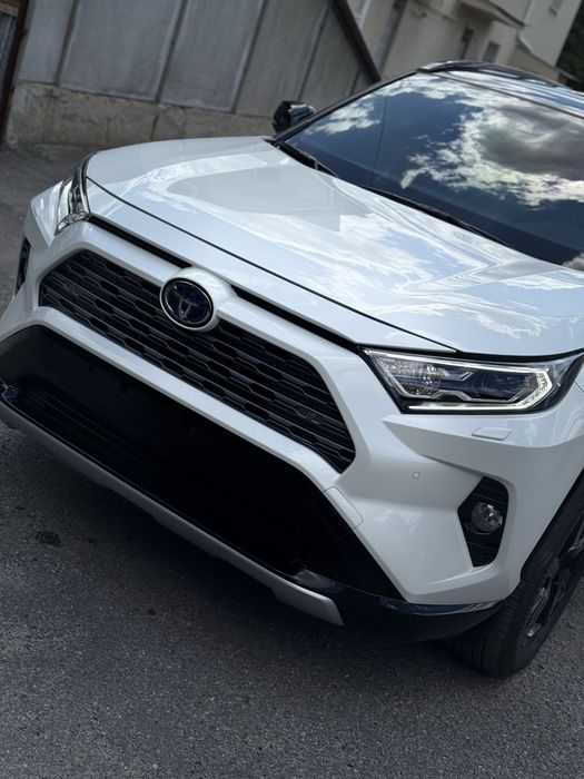 Оклеювання авто плівкою, тонування, поліровка, кераміка